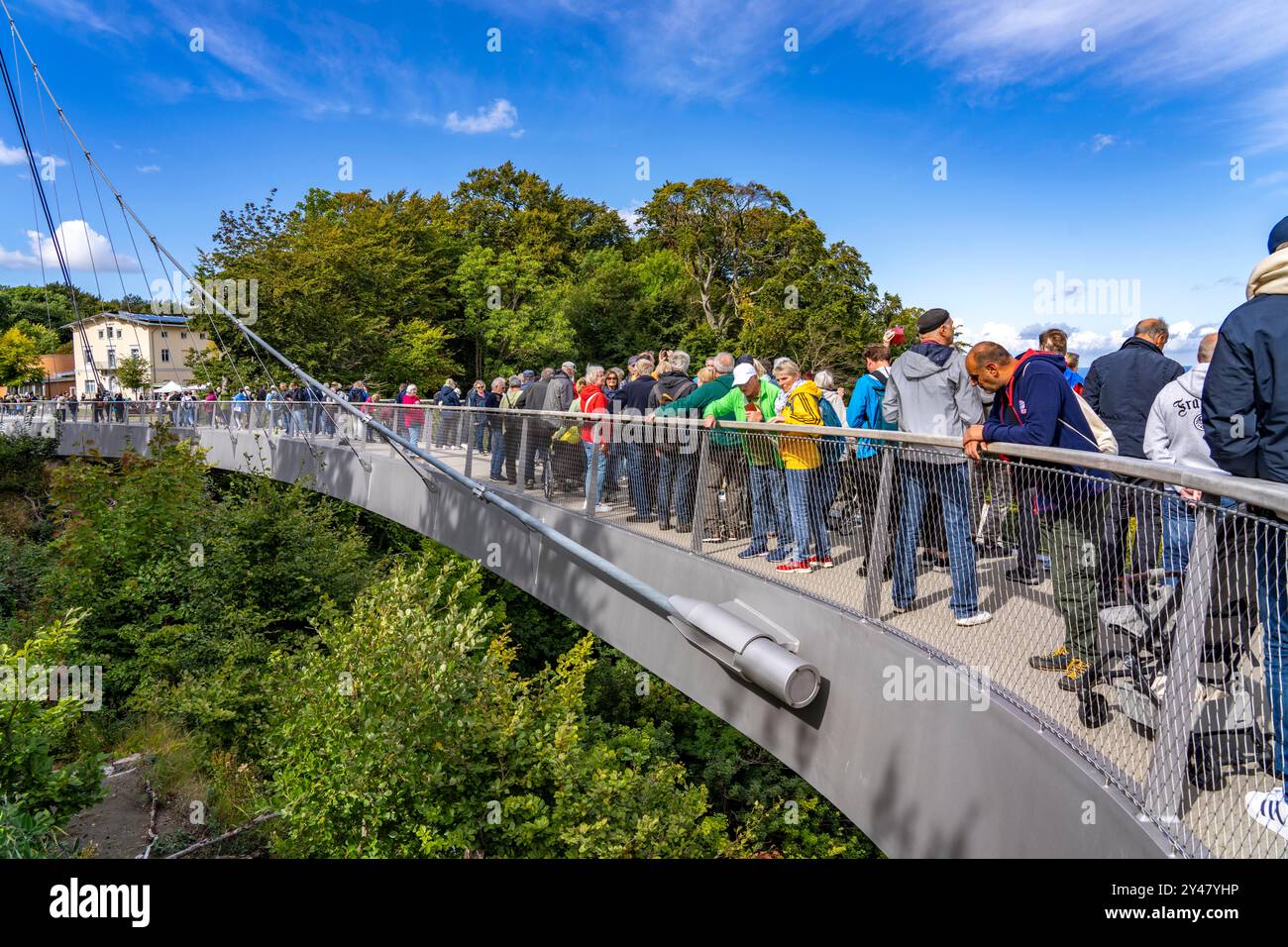 Der Skywalk Königsstuhl auf den Kreidefelsen von Rügen, Aussichtsplattform auf der berühmten Felsformation Königsstuhl, barrierefrei, im Jasmund National Stockfoto