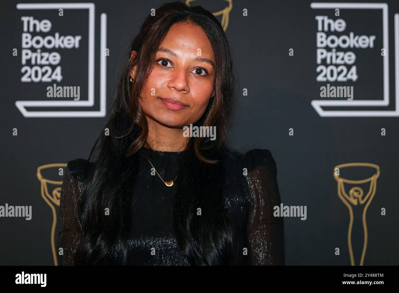 London, Großbritannien. September 2024. Jo Hamya, Autor. Ankunft bei der Verkündigung der Shortlist für den Booker Prize 2024, darunter Autoren, Richter und Gäste aus dem Kultursektor. Die Shortlist enthält die größte Anzahl von Frauen in der 55-jährigen Geschichte des Bookers, wobei fünf Frauen und ein Mann vertreten sind. Die Bücher in der engeren Auswahl stehen: Creation Lake, Orbital, James, der Safekeep, Stone Yard Andachtsfeier. Quelle: Imageplotter/EMPICS/Alamy Live News Stockfoto