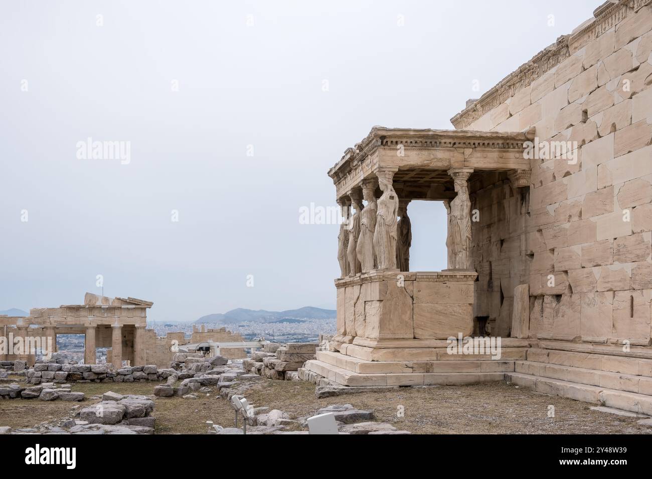 Detail des Erechtheion oder Tempels der Athena Polias, eines antiken griechischen ionischen Tempels auf der Nordseite der Akropolis in Athen Stockfoto