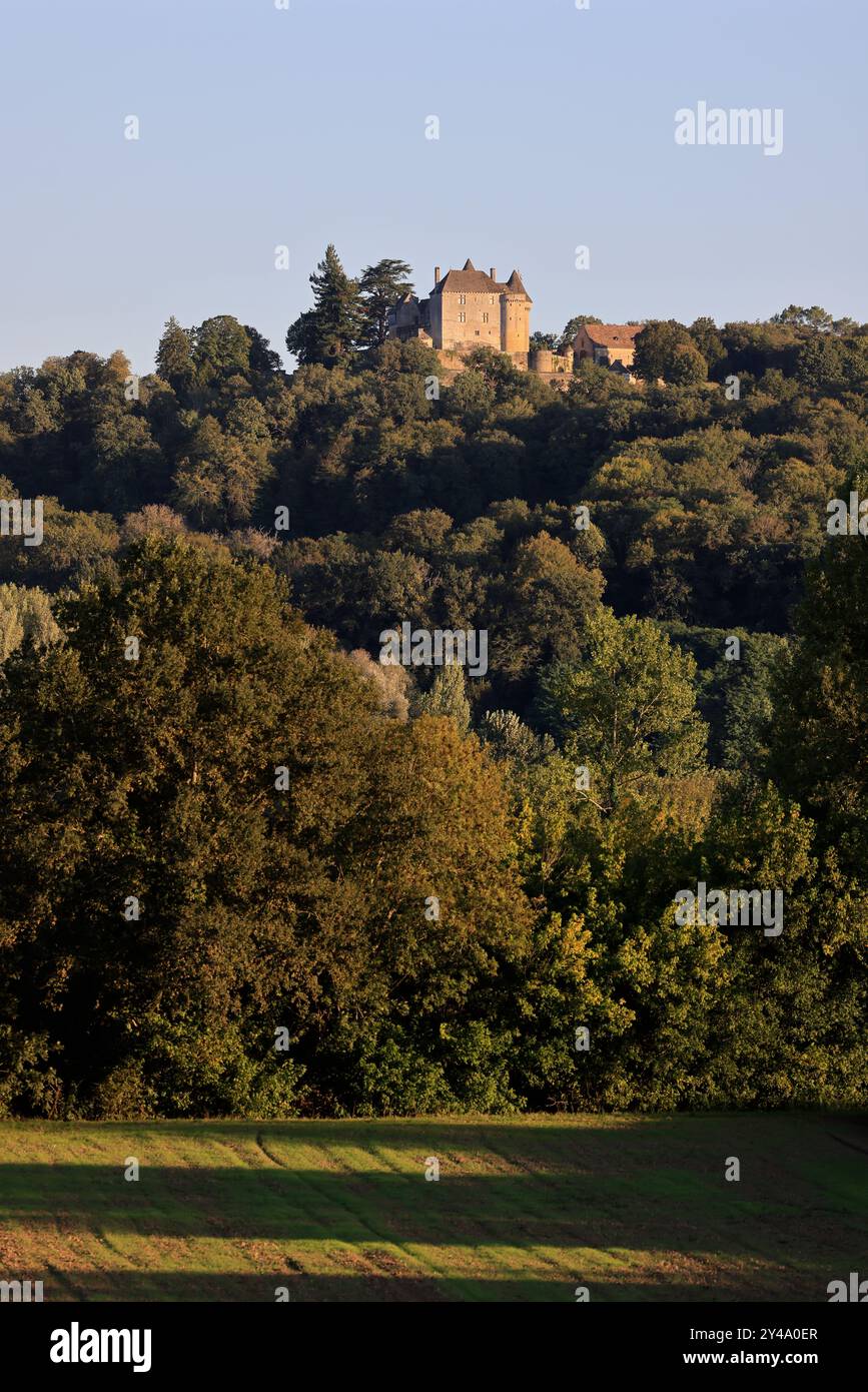 Die Festung von Fénelon in Périgord Noir. Geschichte, Kulturerbe, Tourismus, Film und Fernsehen. Sainte-Mondane, Dordogne, Périgord, New Aquitai Stockfoto