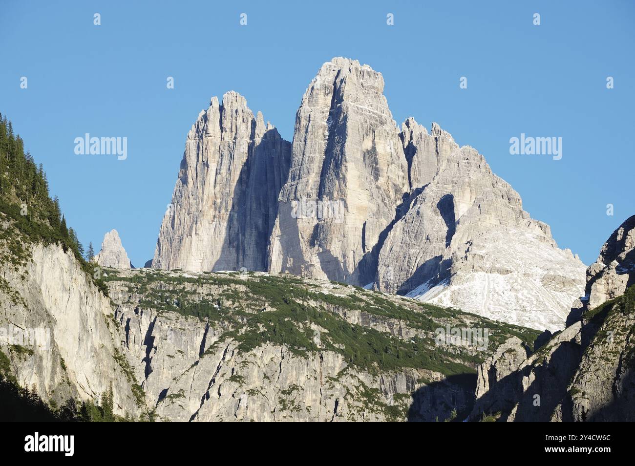 Blick auf die drei Zinnen vom Vista Panoramica Tre Cime Lavaredo, Südtirol Stockfoto