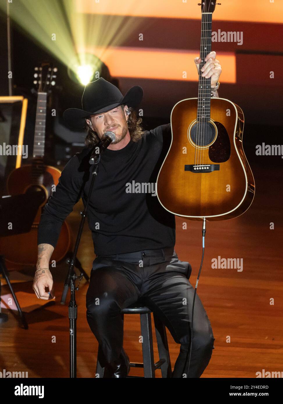 Nashville, USA. September 2024. Tyler Hubbard tritt am 21. August 2024 an der 17. Academy of Country Music Honors im Ryman Auditorium in Nashville, Tennessee auf. (Foto: Amiee Stubbs/imageSPACE) Credit: Imagespace/Alamy Live News Stockfoto