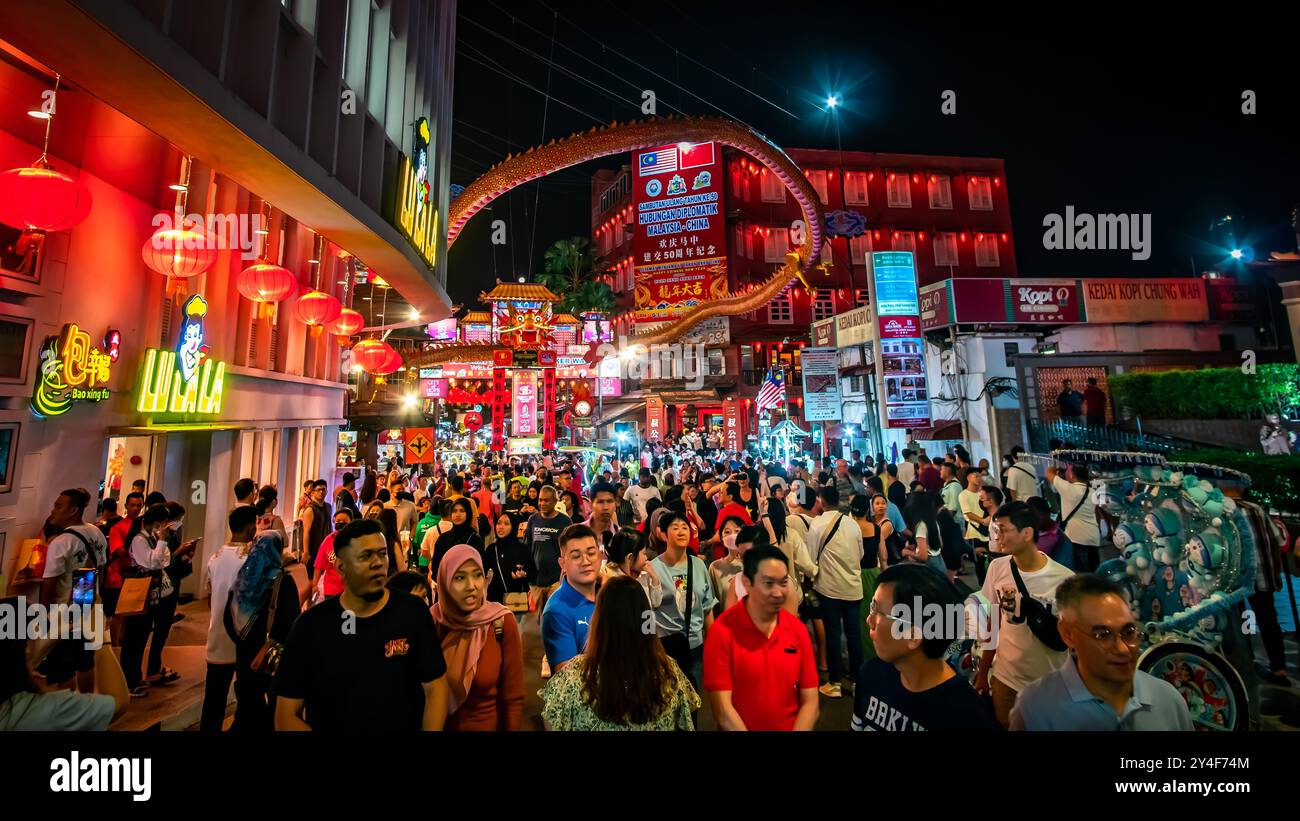 Jonker Street in Chinatown in Melaka während der chinesischen Neujahrsnacht Stockfoto