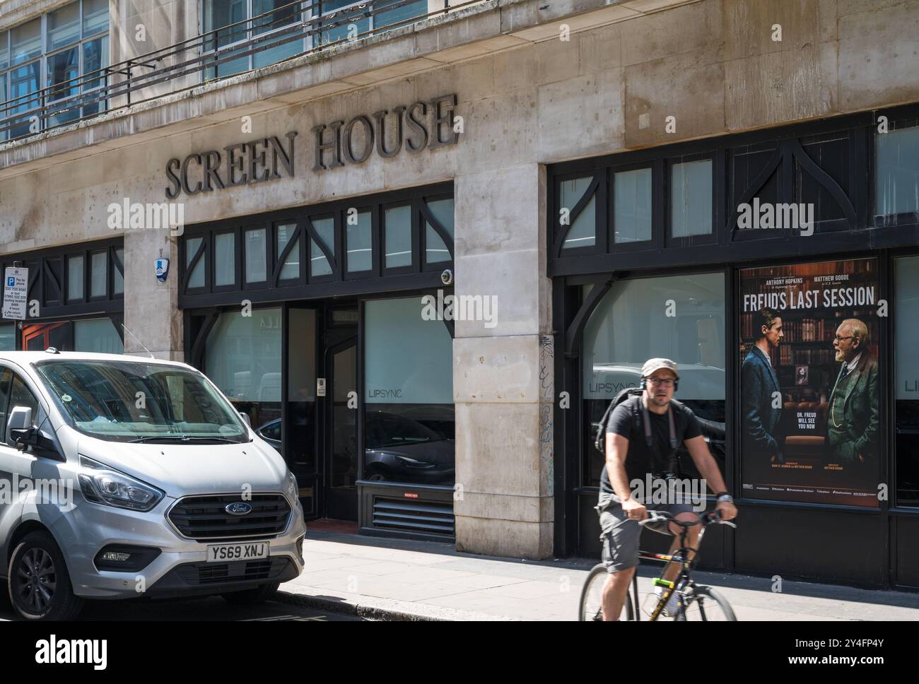 Außenansicht des Screen House in der Wardour Street Soho, einem ehemaligen Postproduktionsfilmstudio London England UK Stockfoto