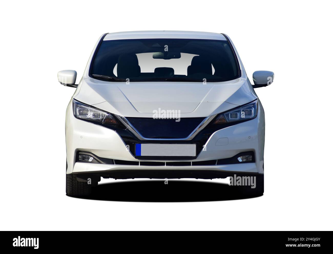 Großes Auto auf weißem Hintergrund, Vorderansicht Stockfoto