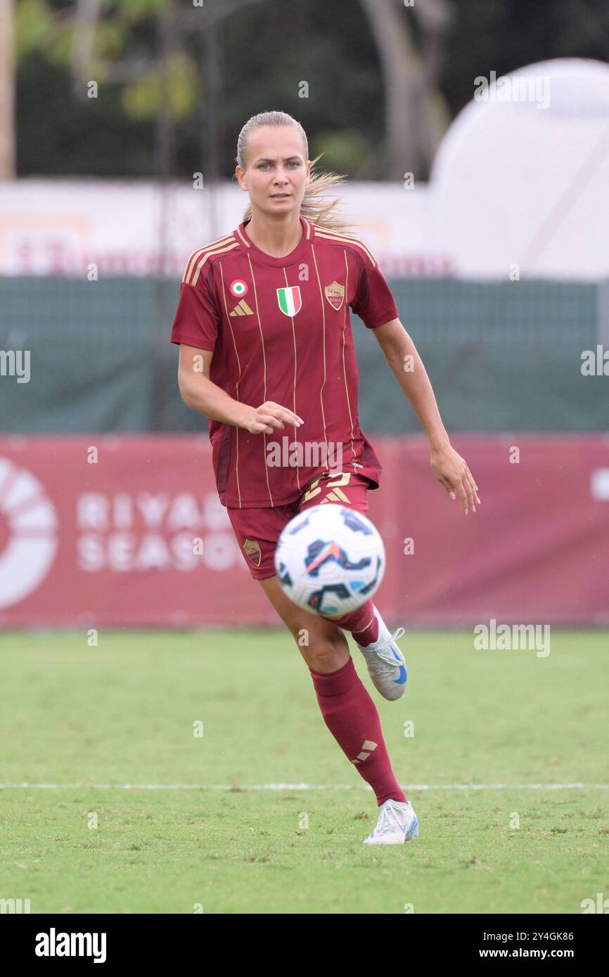 Roma, Italien. September 2024. ALS Roma Frederikke Thogersen bei der UEFA Women's Champions League 2024/2025 Runde 2 zwischen AS Roma und Servette im Tre Fontane Stadion Rom am 18. September 2024. Sport - Fußball. (Foto: Fabrizio Corradetti/LaPresse) Credit: LaPresse/Alamy Live News Stockfoto