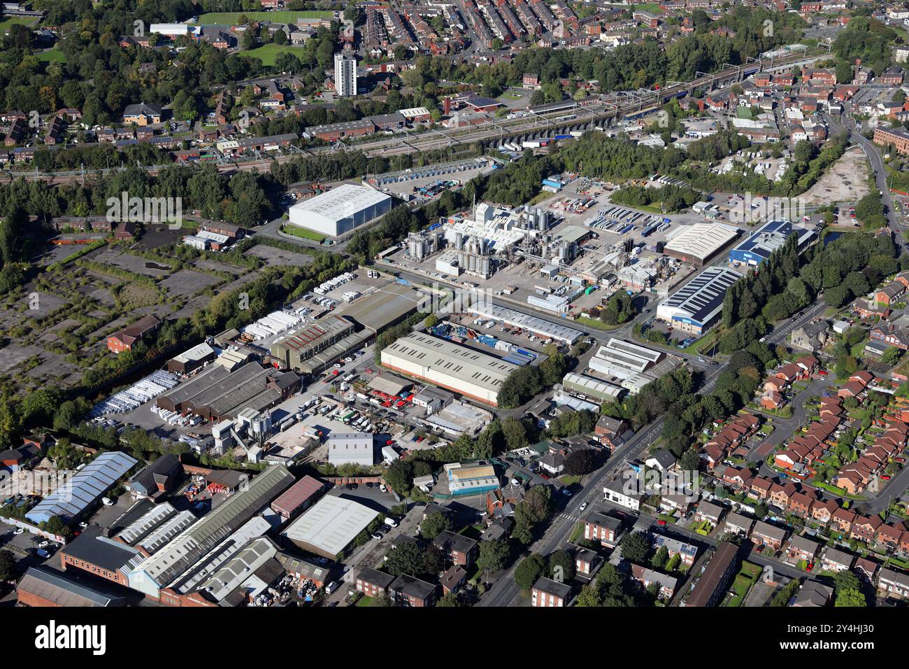 Luftaufnahme eines Industriegebiets in Stalybridge, Manchester, einschließlich Cheshire Gas Ltd und anderer Ingenieurunternehmen Stockfoto