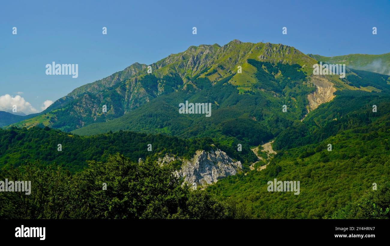 Panoramen der Apuanischen Alpen, Provinz Massa Carrara, Toskana, Italien Stockfoto