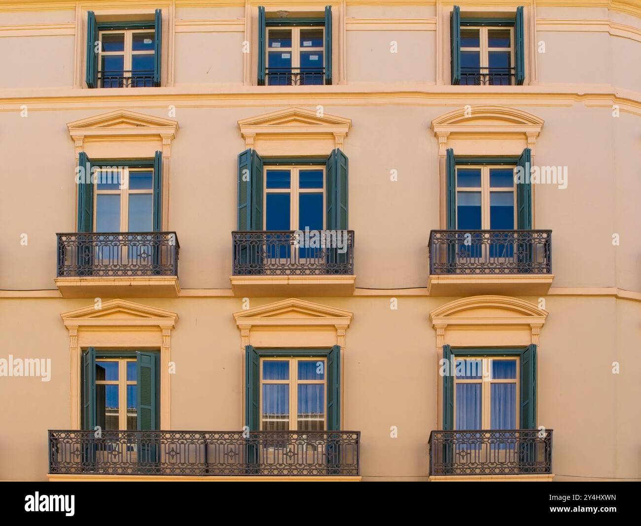 Stadtzentrum Von Malaga, Andalusien, Spanien. Attraktives Apartmentgebäude, Stockfoto