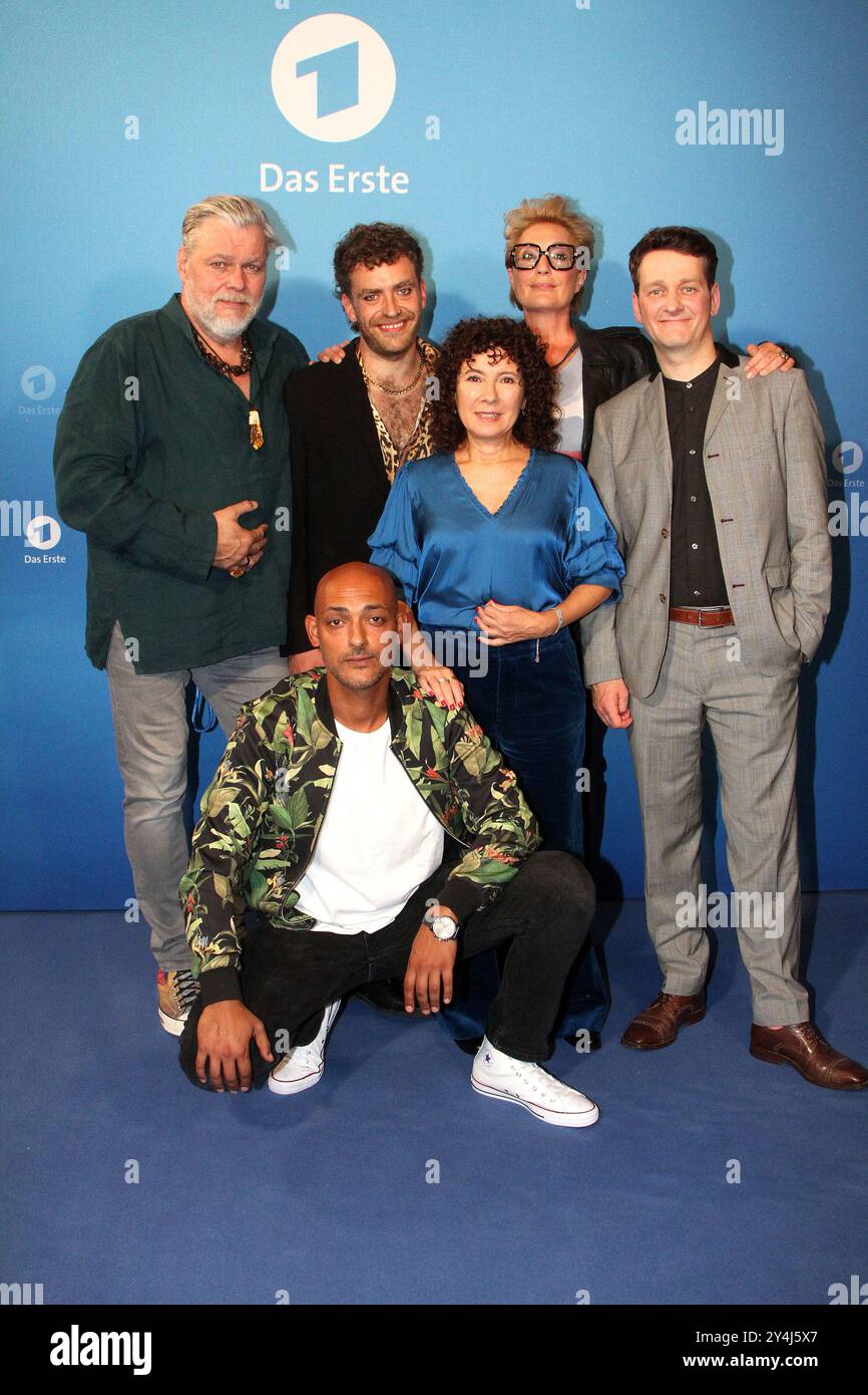 Torsten Muenchow, Enrique Fiss, Patrick Abozen, Maria Ketikidou, Saskia Fischer und Sven Fricke beim 500. Folge "Großstadtrevier" (ARD) Serien Jubilae Stockfoto