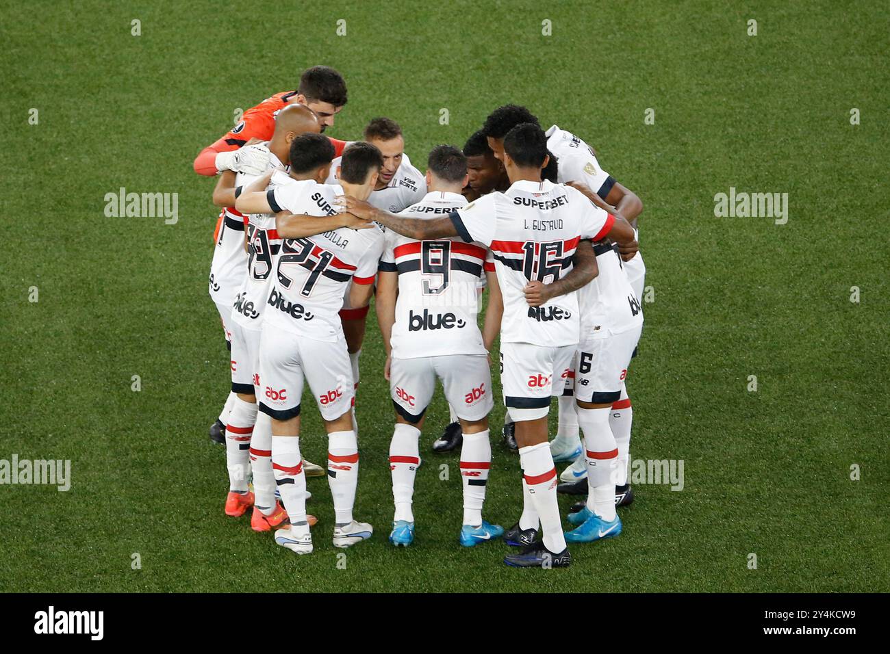 Rio de Janeiro, Brasilien. September 2024. Spieler von Sao Paulo, vor dem Spiel zwischen Botafogo und Sao Paulo für das Viertelfinale der Copa Libertadores 2024 im Nilton Santos Stadium in Rio de Janeiro, Brasilien am 18. September 2024 Foto: Satiro Sodre/DiaEsportivo/Alamy Live News Credit: DiaEsportivo/Alamy Live News Stockfoto