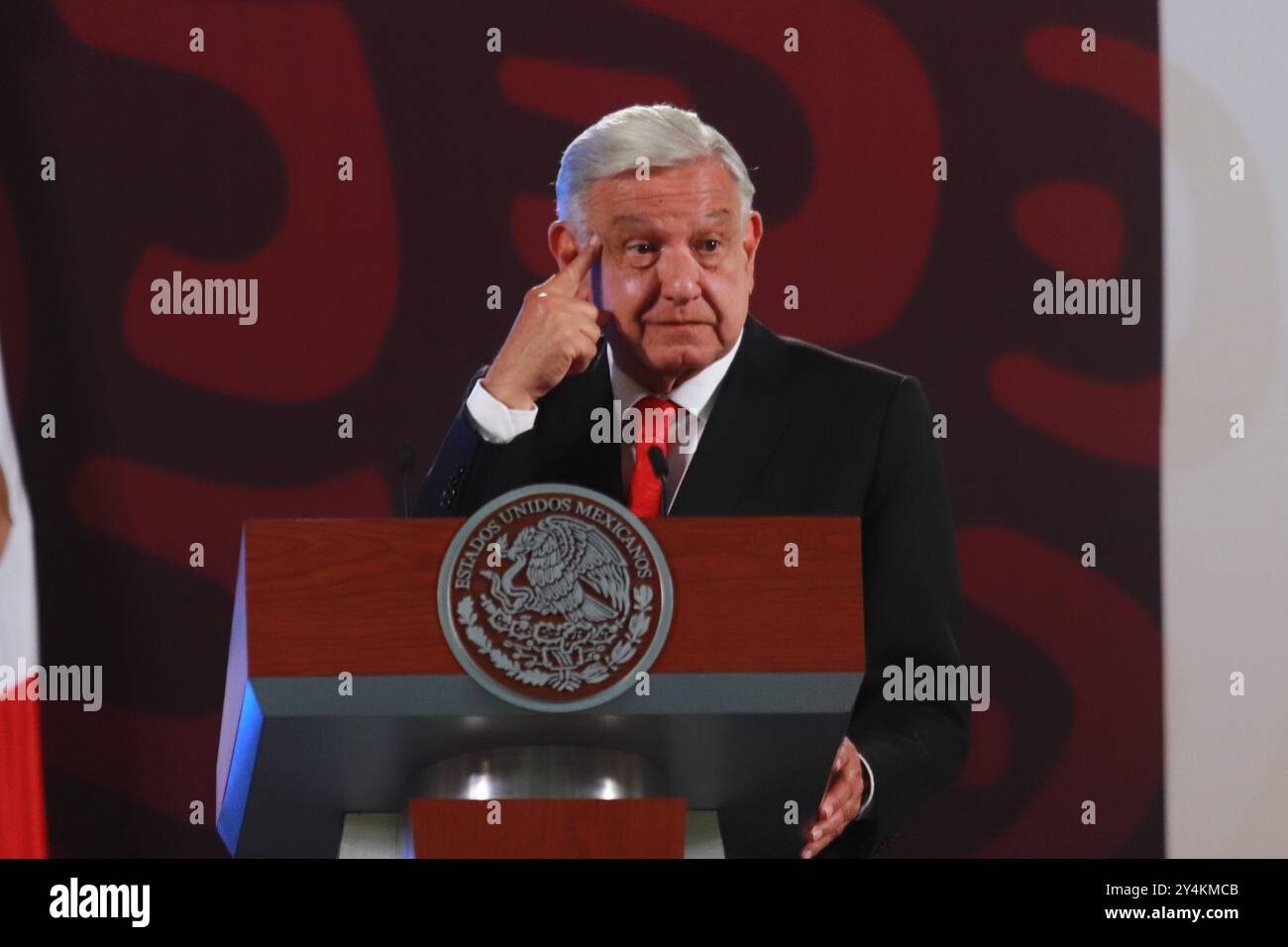 Nicht exklusiv: Der mexikanische Präsident Andres Manuel Lopez Obrador hat den ehemaligen Staatssekretär für öffentliche Sicherheit, Genaro García Luna, im Vereinigten Staat inhaftiert, befragt Stockfoto