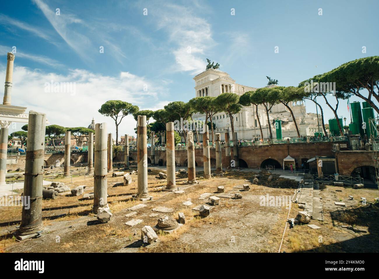 Tempel des Apollo Palatinus Ruinen auf dem Palatin Hügel, Rom, Italien - 2. Mai 2024. Hochwertige Fotos Stockfoto