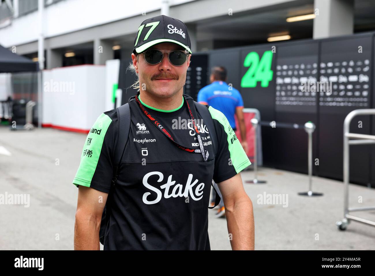 Singapur, Singapur. September 2024. Valtteri Bottas (FIN) sauber. 19.09.2024. Formel-1-Weltmeisterschaft, Rd 18, Grand Prix Von Singapur, Marina Bay Street Circuit, Singapur, Vorbereitungstag. Das Foto sollte lauten: XPB/Alamy Live News. Stockfoto