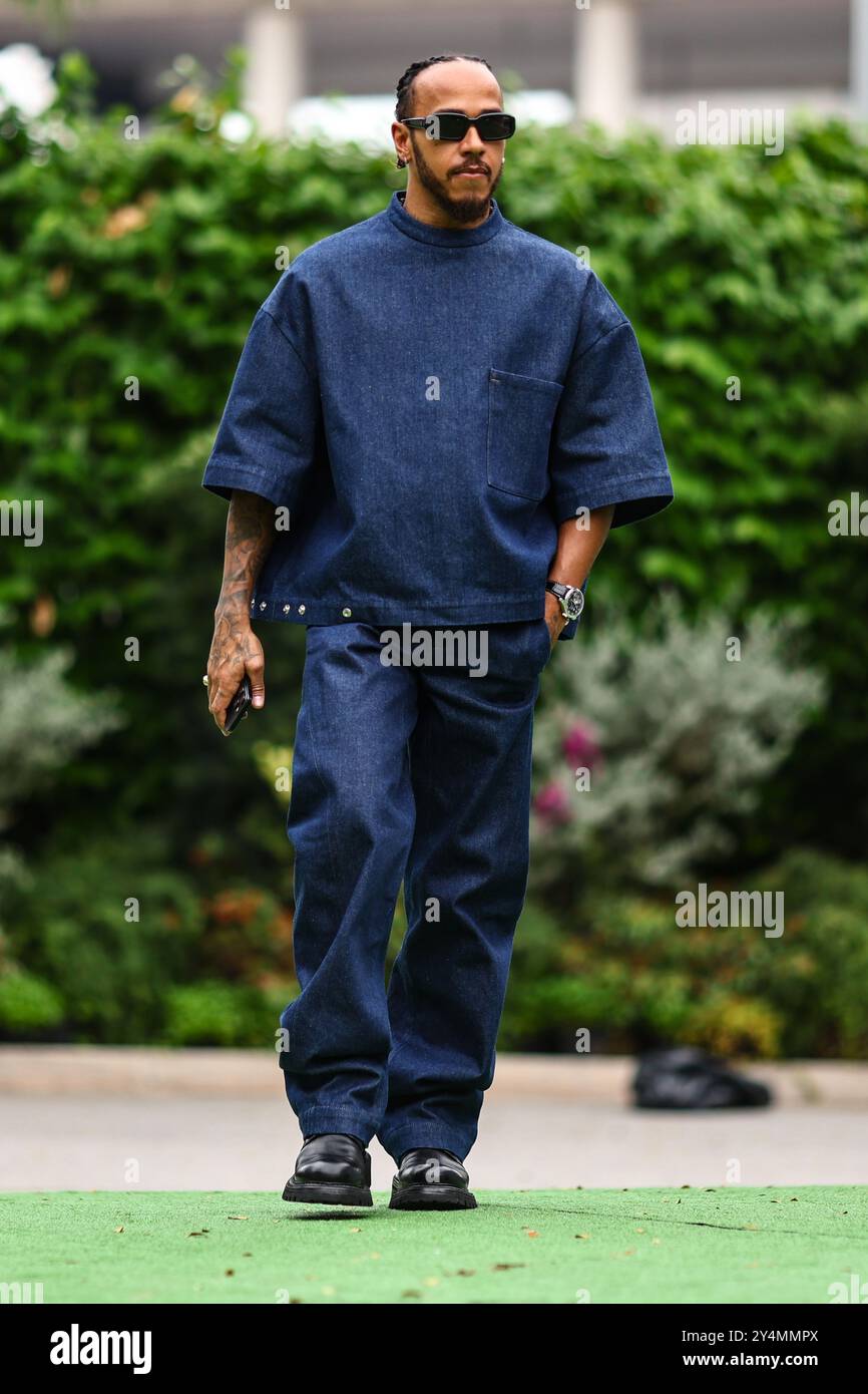 Singapur, Singapur. September 2024. Lewis Hamilton (GBR) Mercedes AMG F1. 19.09.2024. Formel-1-Weltmeisterschaft, Rd 18, Grand Prix Von Singapur, Marina Bay Street Circuit, Singapur, Vorbereitungstag. Das Foto sollte lauten: XPB/Alamy Live News. Stockfoto