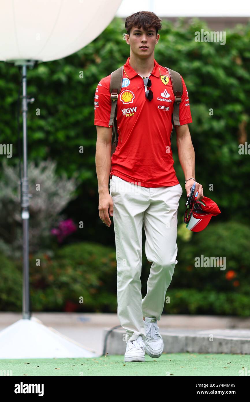 Singapur, Singapur. September 2024. Oliver Bearman (GBR) Ferrari Reserve Fahrer. 19.09.2024. Formel-1-Weltmeisterschaft, Rd 18, Grand Prix Von Singapur, Marina Bay Street Circuit, Singapur, Vorbereitungstag. Das Foto sollte lauten: XPB/Alamy Live News. Stockfoto