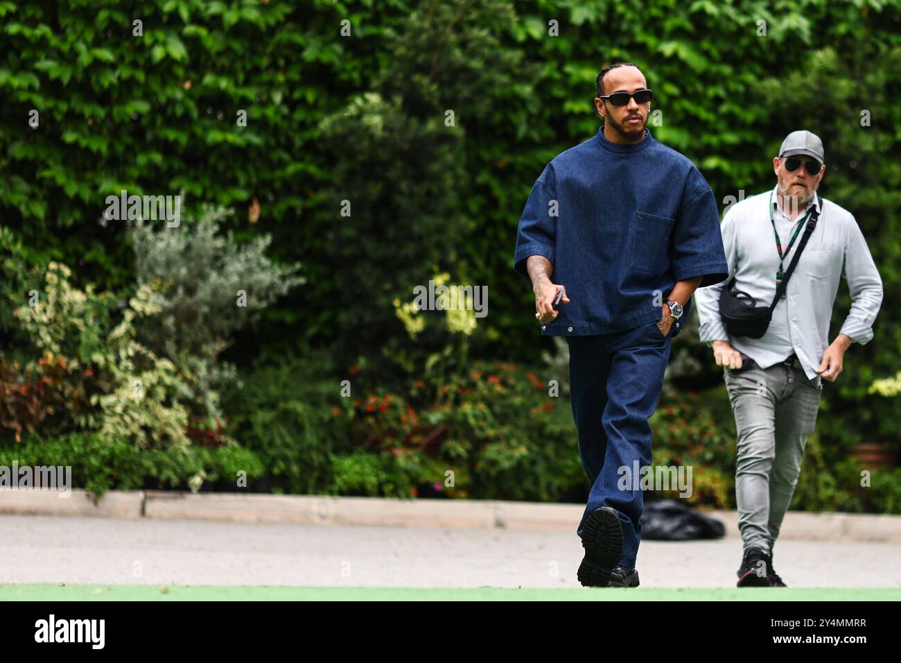 Singapur, Singapur. September 2024. Lewis Hamilton (GBR) Mercedes AMG F1. 19.09.2024. Formel-1-Weltmeisterschaft, Rd 18, Grand Prix Von Singapur, Marina Bay Street Circuit, Singapur, Vorbereitungstag. Das Foto sollte lauten: XPB/Alamy Live News. Stockfoto