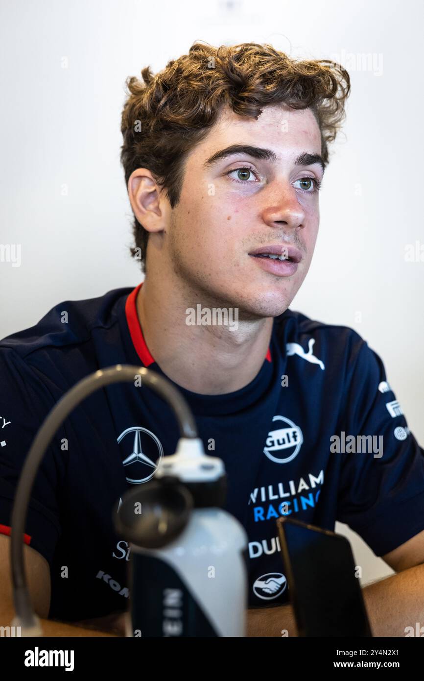 Singapur, Singapur. September 2024. Franco Colapinto (ARG) Williams Racing. Formel-1-Weltmeisterschaft, Rd 18, Grand Prix von Singapur, Donnerstag, 19. September 2024. Marina Bay Street Circuit, Singapur. 19.09.2024. Formel-1-Weltmeisterschaft, Rd 18, Grand Prix Von Singapur, Marina Bay Street Circuit, Singapur, Vorbereitungstag. Das Foto sollte lauten: XPB/Alamy Live News. Stockfoto