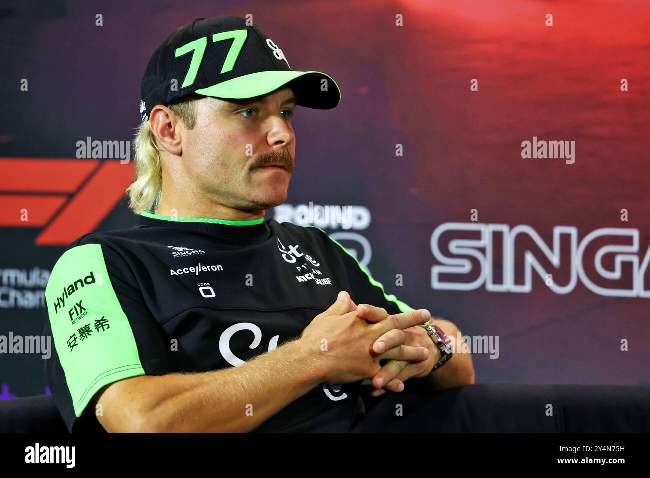 Singapur, Singapur. September 2024. Valtteri Bottas (FIN) sauber auf der FIA Pressekonferenz. 19.09.2024. Formel-1-Weltmeisterschaft, Rd 18, Grand Prix Von Singapur, Marina Bay Street Circuit, Singapur, Vorbereitungstag. Das Foto sollte lauten: XPB/Alamy Live News. Stockfoto