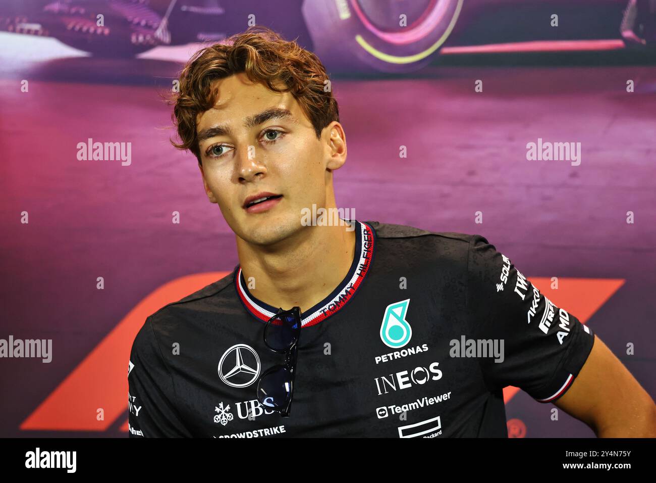 Singapur, Singapur. September 2024. George Russell (GBR) Mercedes AMG F1 auf der FIA Pressekonferenz. 19.09.2024. Formel-1-Weltmeisterschaft, Rd 18, Grand Prix Von Singapur, Marina Bay Street Circuit, Singapur, Vorbereitungstag. Das Foto sollte lauten: XPB/Alamy Live News. Stockfoto