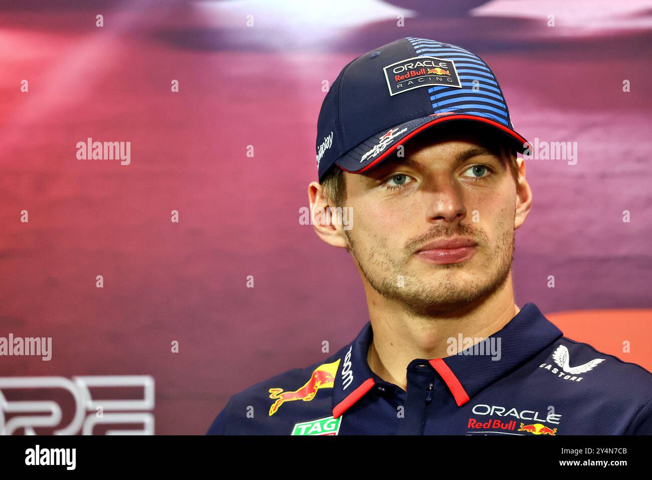 Singapur, Singapur. September 2024. Max Verstappen (NLD) Red Bull Racing auf der FIA Pressekonferenz. 19.09.2024. Formel-1-Weltmeisterschaft, Rd 18, Grand Prix Von Singapur, Marina Bay Street Circuit, Singapur, Vorbereitungstag. Das Foto sollte lauten: XPB/Alamy Live News. Stockfoto
