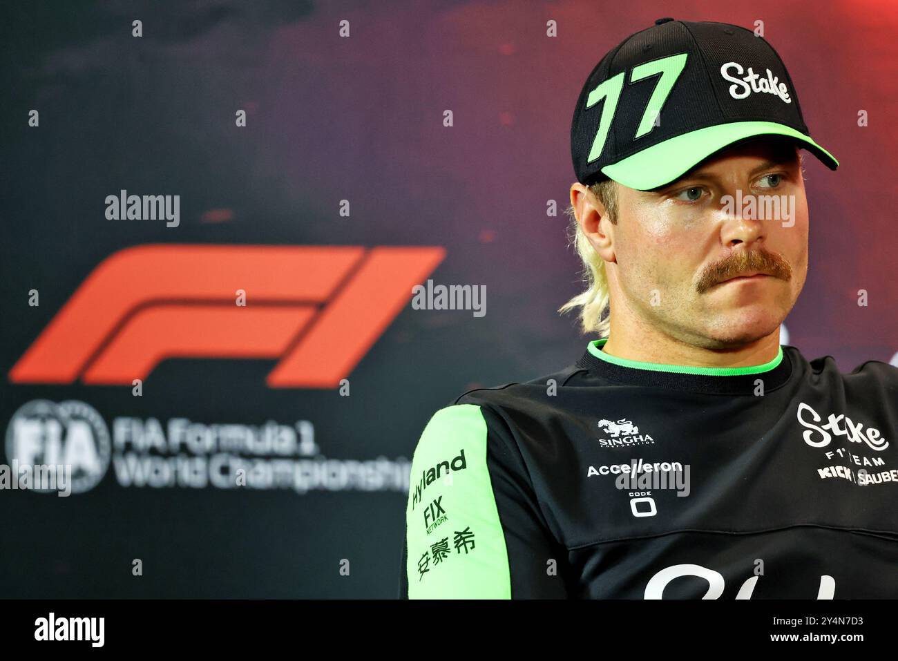Singapur, Singapur. September 2024. Valtteri Bottas (FIN) sauber auf der FIA Pressekonferenz. 19.09.2024. Formel-1-Weltmeisterschaft, Rd 18, Grand Prix Von Singapur, Marina Bay Street Circuit, Singapur, Vorbereitungstag. Das Foto sollte lauten: XPB/Alamy Live News. Stockfoto