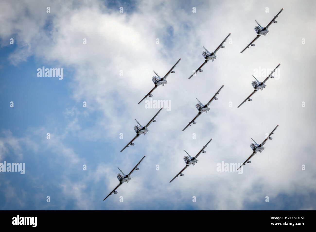 Die italienische Luftwaffe Frecce Tricolori Aerobatic Team beim 75. Jahrestag der NATO Joint Power Demonstration in Virginia Beach, Virginia. Stockfoto