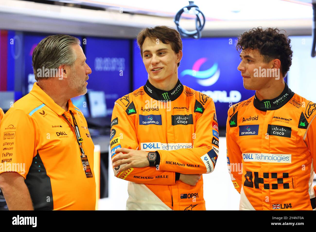 Singapur, Singapur. September 2024. (L bis R): Oscar Piastri (aus) McLaren und Lando Norris (GBR) McLaren. 19.09.2024. Formel-1-Weltmeisterschaft, Rd 18, Grand Prix Von Singapur, Marina Bay Street Circuit, Singapur, Vorbereitungstag. Das Foto sollte lauten: XPB/Alamy Live News. Stockfoto
