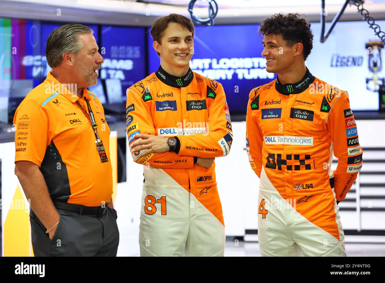 Singapur, Singapur. September 2024. (L bis R): Oscar Piastri (aus) McLaren und Lando Norris (GBR) McLaren. 19.09.2024. Formel-1-Weltmeisterschaft, Rd 18, Grand Prix Von Singapur, Marina Bay Street Circuit, Singapur, Vorbereitungstag. Das Foto sollte lauten: XPB/Alamy Live News. Stockfoto