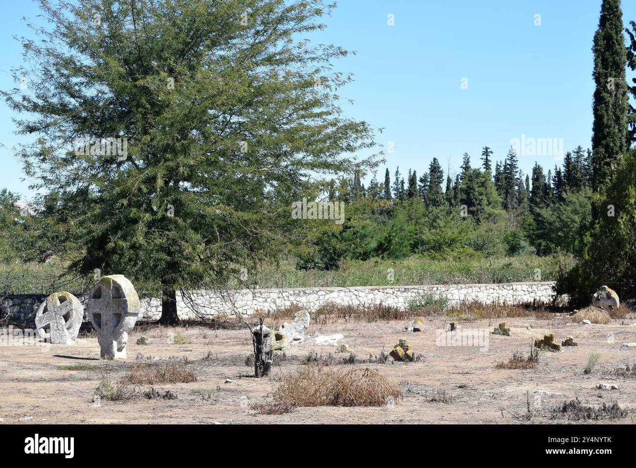 Bogomil-Friedhof aus dem 10. Jahrhundert. Thessaloniki, Mazedonien, Griechenland Stockfoto