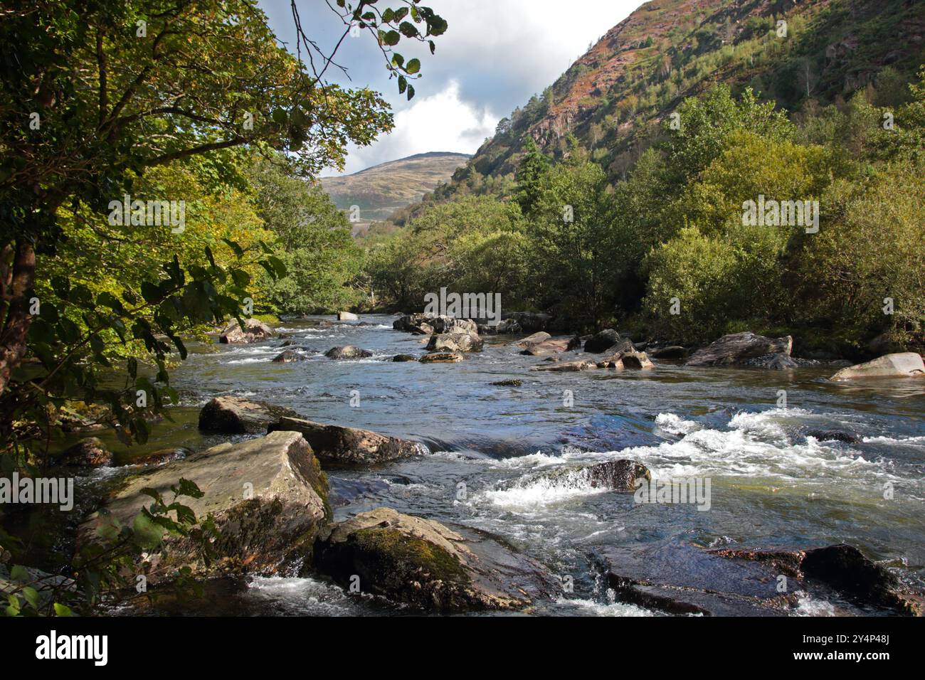 Afon Glaslyn (Fluss Glaslyn), Snowdonia (Eryri), Nordwales Stockfoto