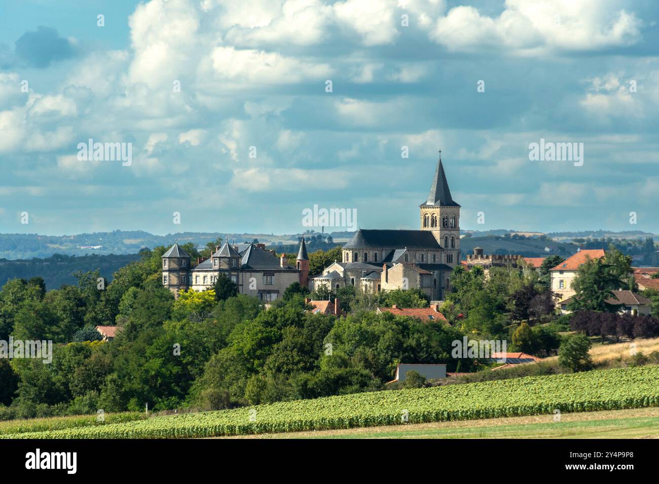 Augnat Dorf in der Ebene des Limagne, Puy de Dome, Auvergne-Rhone-Alpes, Frankreich Stockfoto