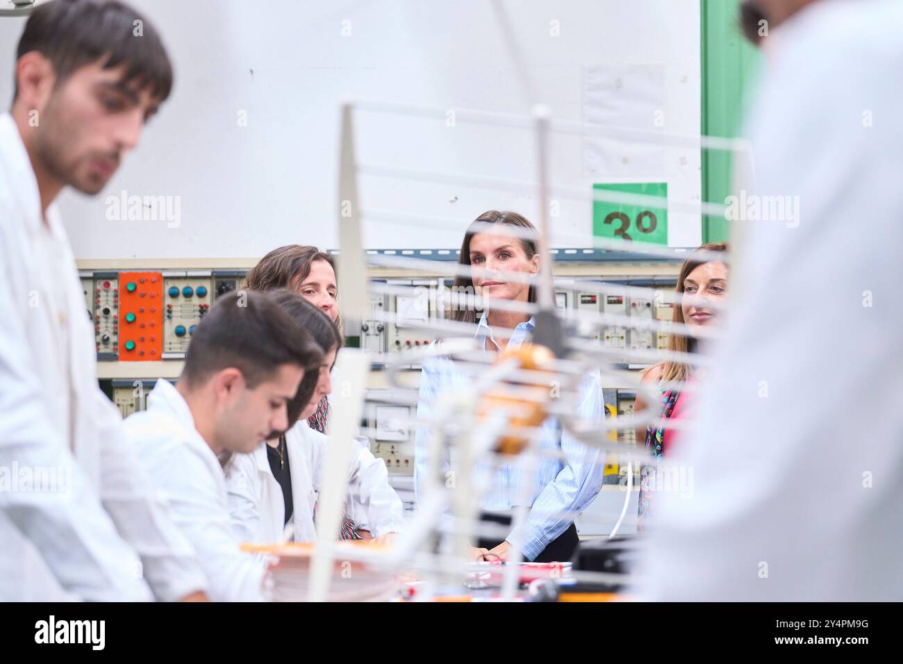 Königin Letizia von Spanien besucht am 18. September 2024 das Schuljahr 2024/2025 der Berufsausbildung am IES Doktor Jose Zapatero Dominguez in Castro Urdiales, Spanien. Stockfoto