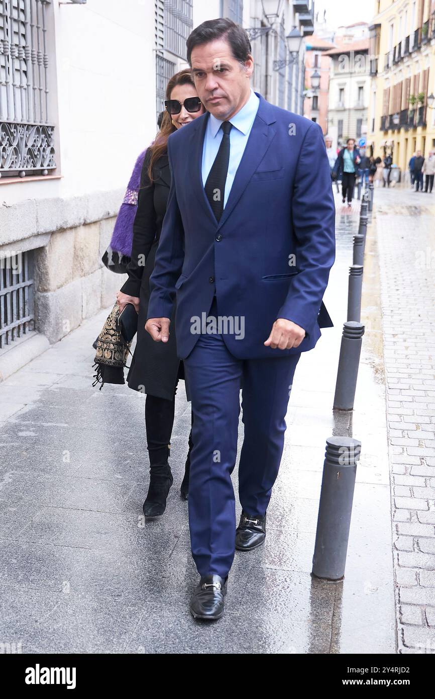 Luis Alfonso de Borbon, Paloma Cuevas nimmt am 8. April 2024 in Madrid an der Kathedrale der Streitkräfte Teil. Stockfoto