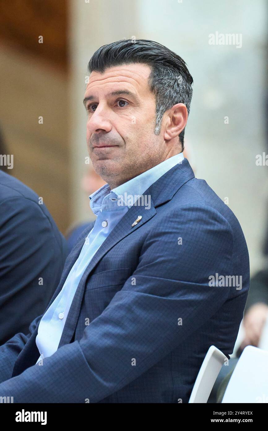 Luis Figo nimmt am 26. Februar 2024 an der Präsentation der Nominierten für die 25. Ausgabe der Laureus World Sports Awards im Real Casa de Correos in Madrid Teil. Stockfoto