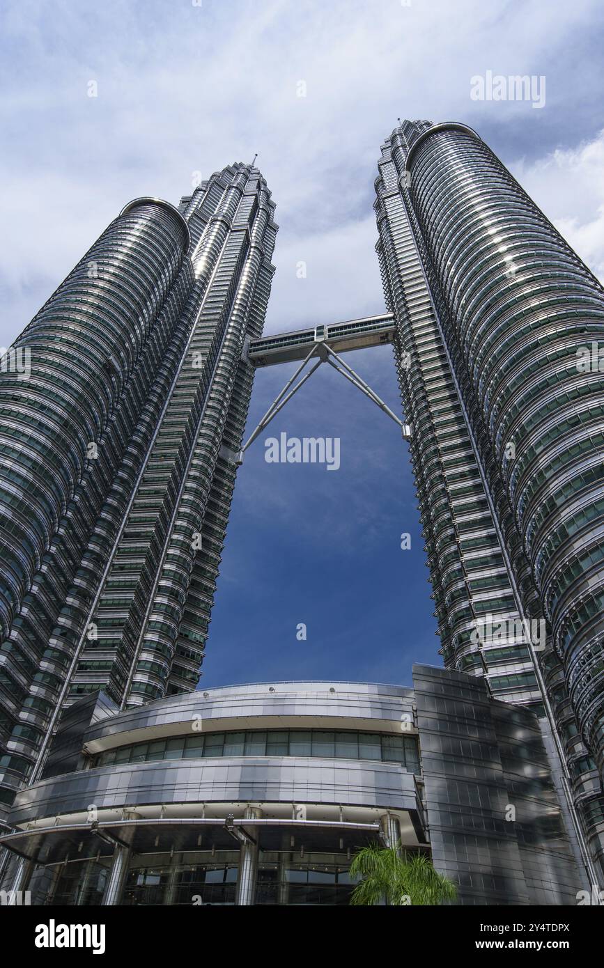 Petronas Twin Towers, die berühmtesten zwei Wolkenkratzer in Kuala Lumpur, Malaysia, Asien Stockfoto
