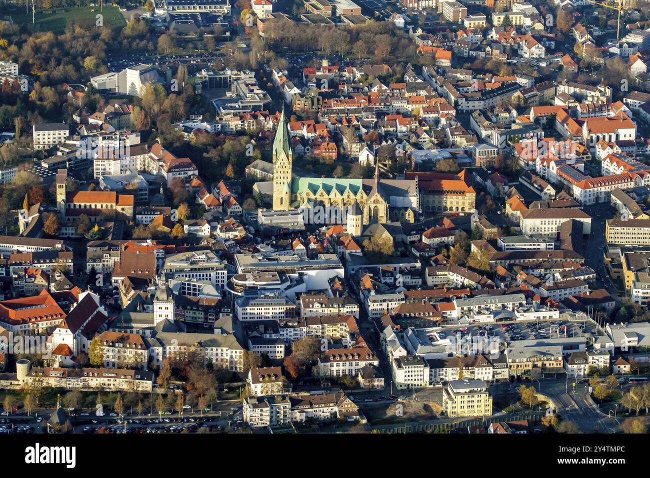 Paderborn, Luftaufnahme, Stadtzentrum, Paderborner Dom, Kirche, Gotteshaus, die Stadt Paderborn, mit etwa 150 000 Einwohnern, ist eine Stockfoto