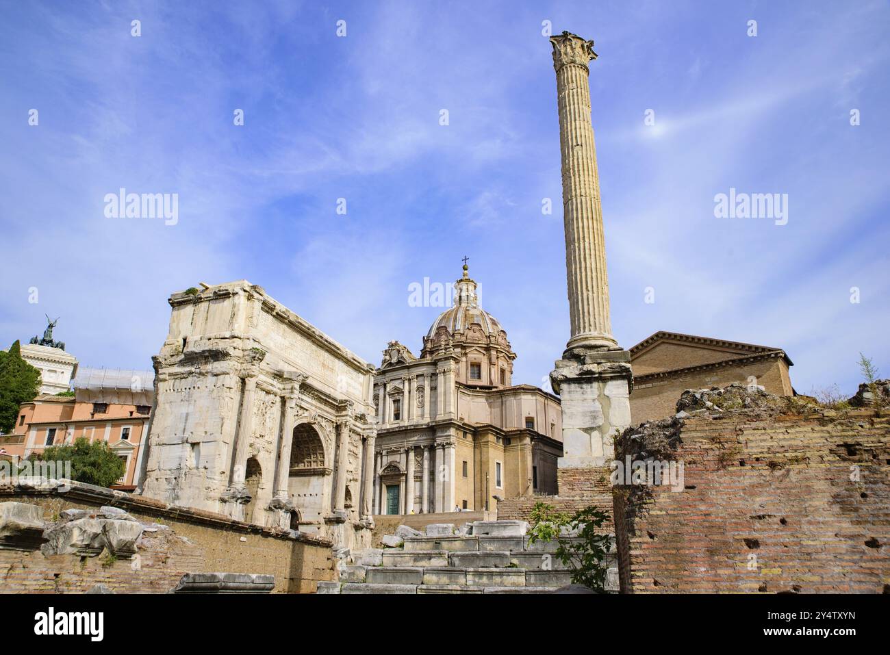 Forum Romanum, ein Forum umgeben von Ruinen in Rom, Italien, Europa Stockfoto