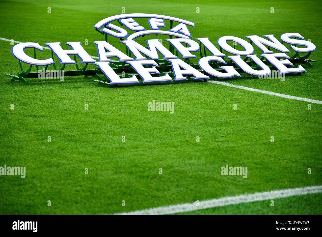 Allianz Stadium, Turin, Italien. September 2024. UEFA Champions League Fußball; Juventus gegen PSV Eindhoven; Offizielles UEFA Champions League Logo Credit: Action Plus Sports/Alamy Live News Stockfoto