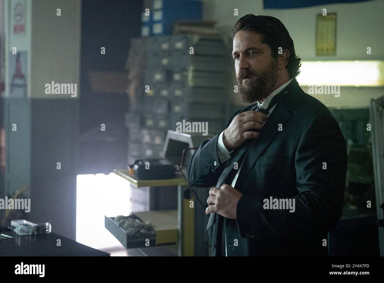 ERSCHEINUNGSDATUM: 10. Januar 2025. TITEL: Den der Diebe 2: Pantera. STUDIO: EOne Entertainment. DIREKTOR: Christian Gudegast. DARSTELLUNG: Darstellung unbekannt. Eine Fortsetzung des Films „den of Thieves“ aus dem Jahr 2018. GERARD BUTLER als Big Nick O'Brien. (Credit Image: © eOne Entertainment/Entertainment Pictures/ZUMAPRESS.com) NUR REDAKTIONELLE VERWENDUNG! Nicht für kommerzielle ZWECKE! Stockfoto