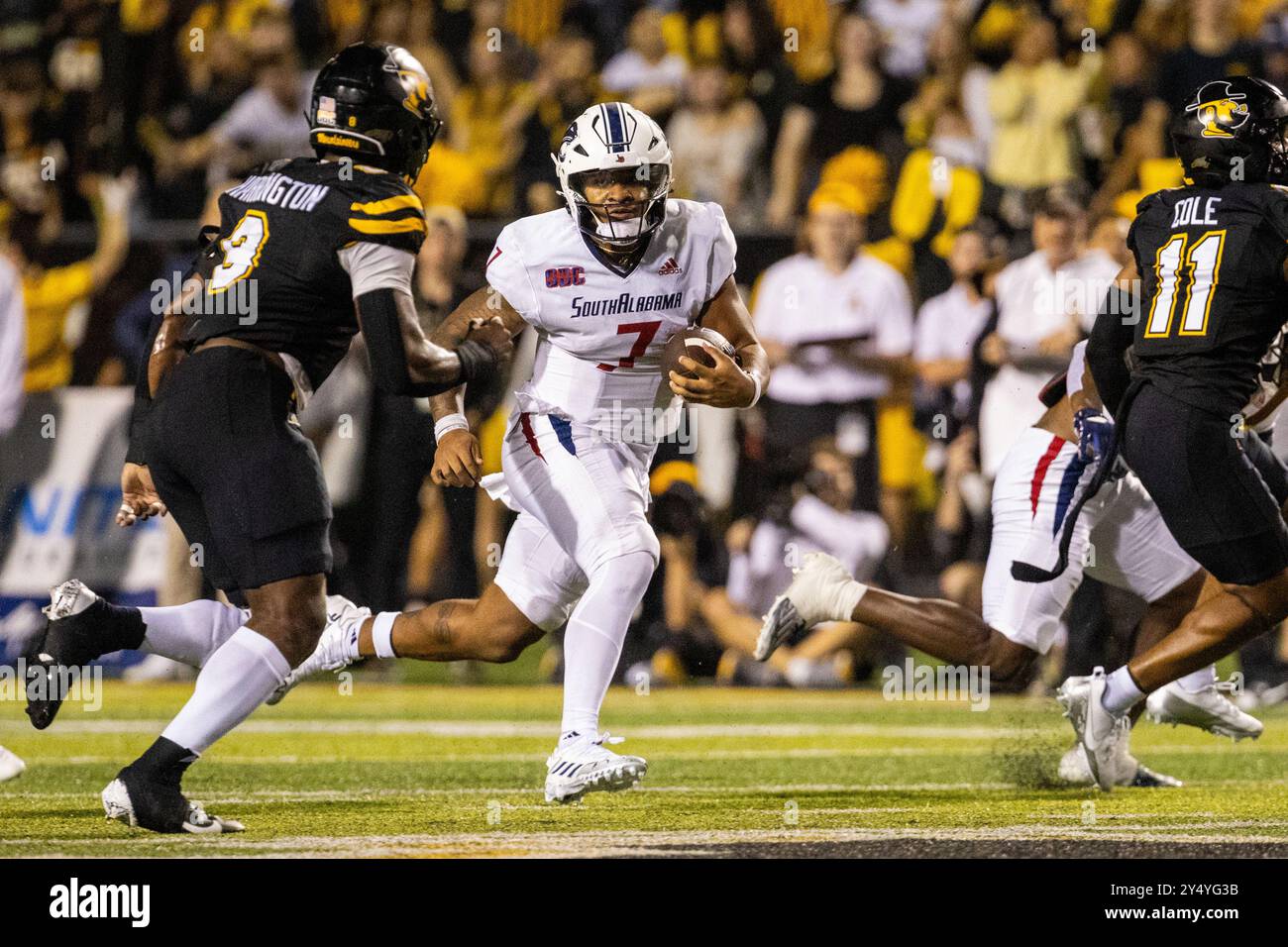 Boone, NC, USA. September 2024. Der Quarterback der South Alabama Jaguars Gio Lopez (7) spielt in der ersten Hälfte des Sunbelt Football Matchups im Kidd Brewer Stadium in Boone, NC, gegen die Appalachian State Mountaineers. (Scott Kinser/CSM). Quelle: csm/Alamy Live News Stockfoto