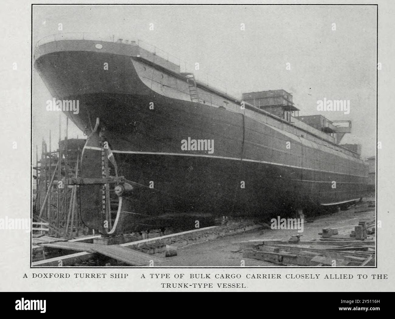 EIN DOXFORD-TURMSCHIFF EIN MASSENGUTFRACHTER, DER ENG MIT DEM STAMMSCHIFF VERBÜNDET IST, AUS DEM ARTIKEL DIE VERLADUNG UND BEFÖRDERUNG VON SEEKOHLE. Von F. Seaton Snowdon vom Engineering Magazine gewidmet dem Industrial Progress Band XX 1900 - 1901 The Engineering Magazine Co Stockfoto