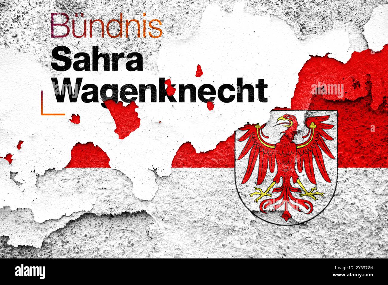 Deutschland - 20. September 2024: Symbolisches Bild der Landtagswahl in Brandenburg. BSW Alliance Sahra Wagenknecht Party Logo zusammen mit dem Wappen Brandenburgs auf einer gerissenen Mauer. FOTOMONTAGE *** Symbolbild Landtagswahl in Brandenburg. BSW Bündnis Sahra Wagenknecht Parteilogo zusammen mit dem Wappen von Brandenburg auf einer rissigen Mauer. FOTOMONTAGE Stockfoto