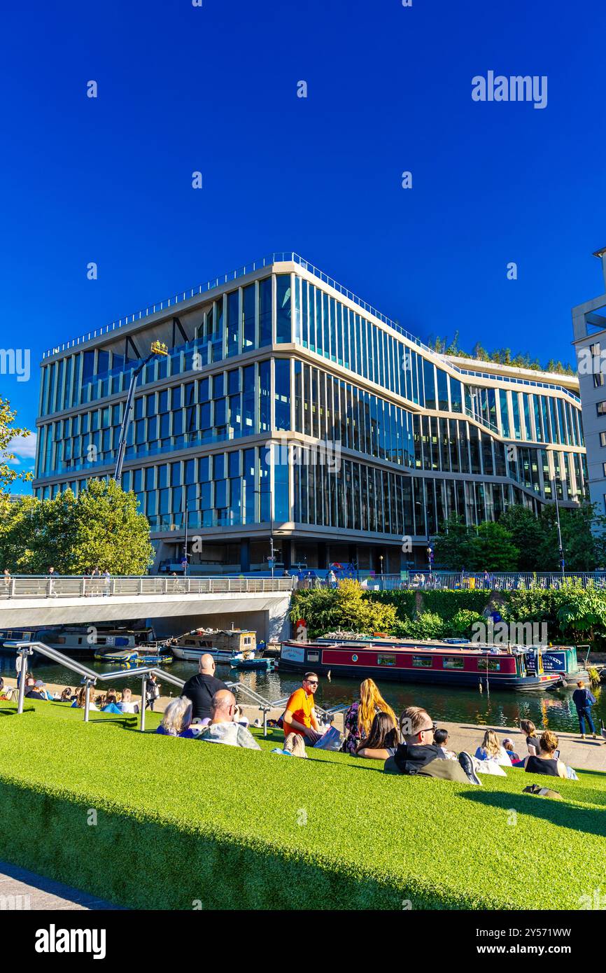 Plattform G, Googles neues Hauptgebäude in Kings Cross, kurz vor Fertigstellung, London, England Stockfoto