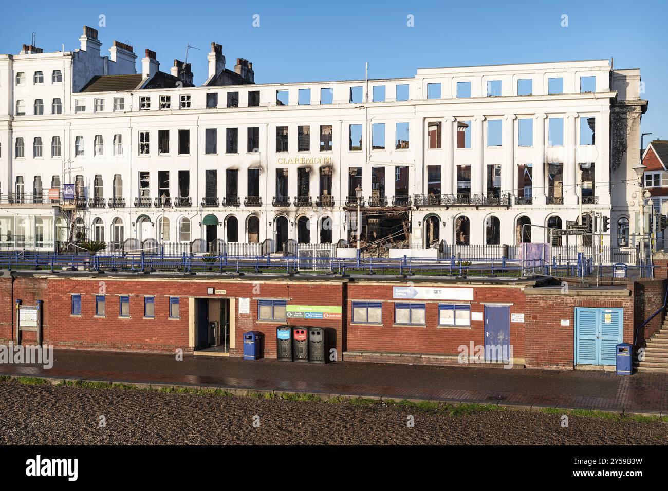 Feuer Beschädigt Claremont Hotel, Eastbourne, Sussex, England, Vereinigtes Königreich, Europa Stockfoto