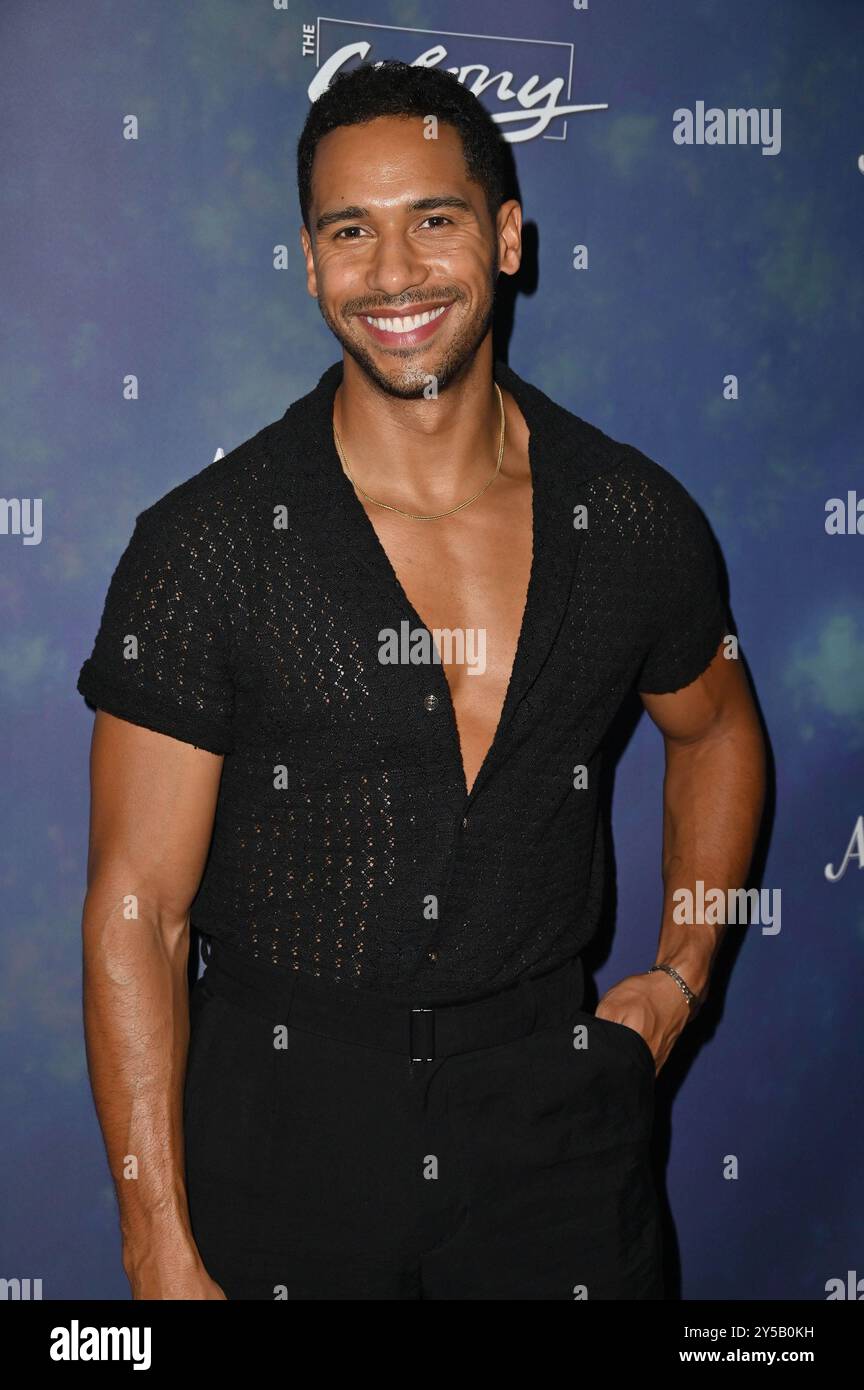 Burbank, KALIFORNIEN USA - 7. September 2024: Elliot Knight nimmt an der Eröffnungsnacht von Albert Cashier im Colony Theater Teil. Stockfoto