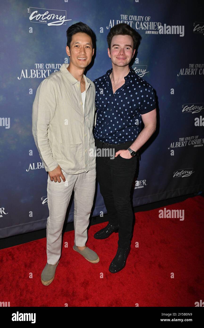 Burbank, KALIFORNIEN USA – 7. September 2024: Harry Shum Jr, Chris Colfer nimmt an der Eröffnungsnacht von The Civility of Albert Cashier im Colony Theater Teil. Stockfoto