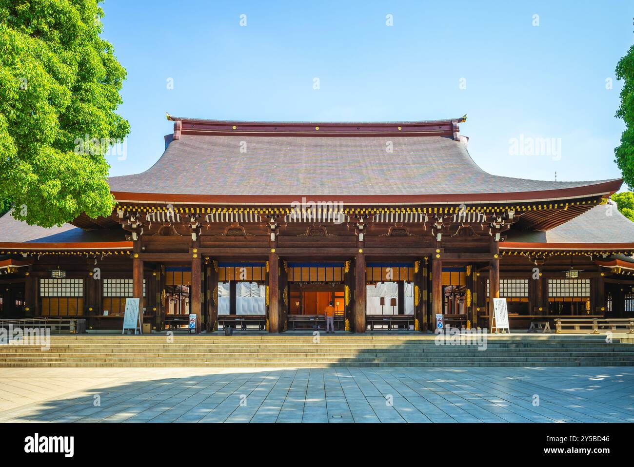 Haupthalle des Meiji-Schreins im Bezirk Shibuya in Tokio, Japan Stockfoto