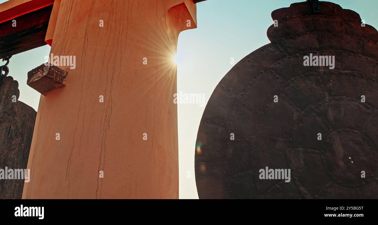 Jaipur, Rajasthan, Indien. Jantar Mantar ist Astronomical Observation Site, erbaut im frühen 18. Jahrhundert. Es Enthält Einen Satz Von Etwa 20 Festen Hauptteilen Stockfoto
