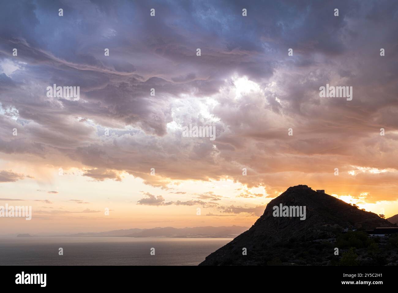 Gebirge von La Muela, Cabo Tiñoso und Roldan, La Azohía, Murcia, Spanien Stockfoto